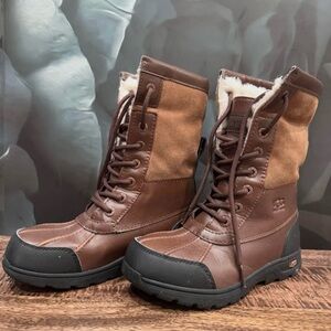 UGG Kids Chocolate and Tan Lace-Up Boots